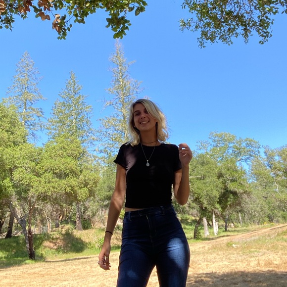 Meet your Posher, Hannah - Picture 1 of 1